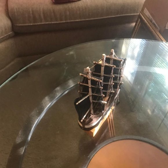 Desk decor package. - Picture 5 of 11